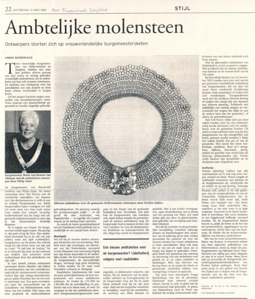 2001 05 Financieel Dagblad 'Ambtelijke molensteen'