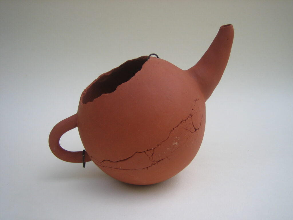 2008 'Isn't a teapot', earthenware, iron wire, h13x o10,5cm 1
