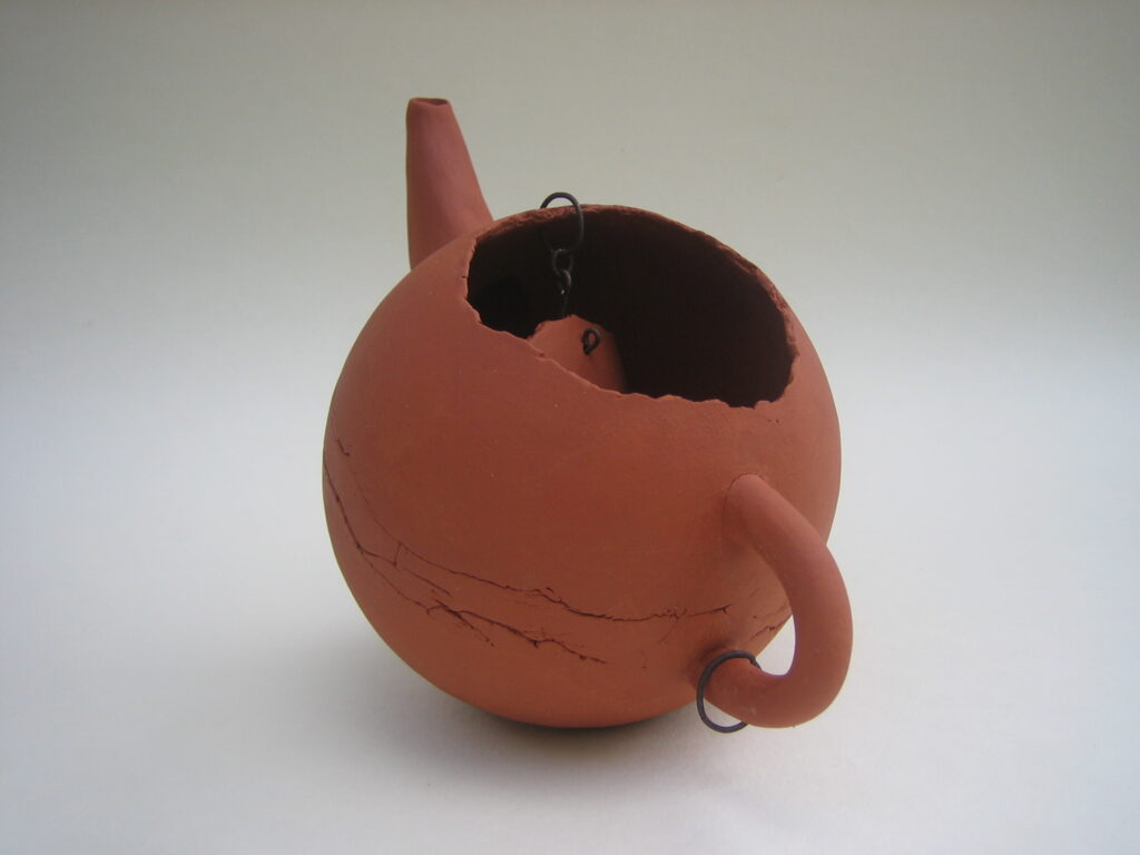 2008 'Isn't a teapot', earthenware, iron wire, h13x o10,5cm 2
