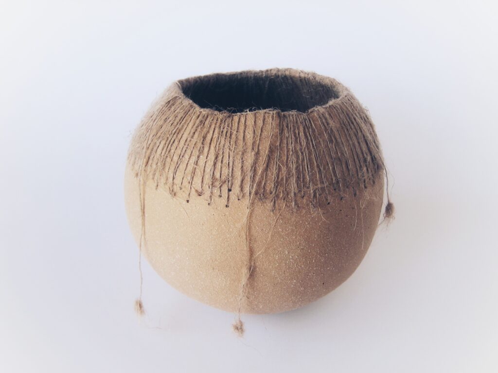 2008 stoneware, hemp, h12cm -01