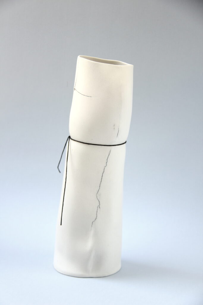 2011 'Silence in white', porcelain, h27x o9cm 02